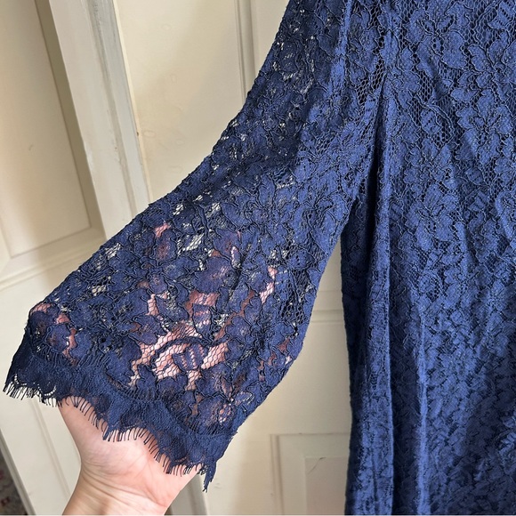 Diane von Furstenberg | DVF Martina Lace Shift Dress - Picture 8 of 10